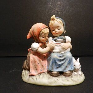 Hummel/Goebel 1971 "Girls & Bunnies"4 1/2" Figurine #384 TMK6 W.Germany VTG 3584